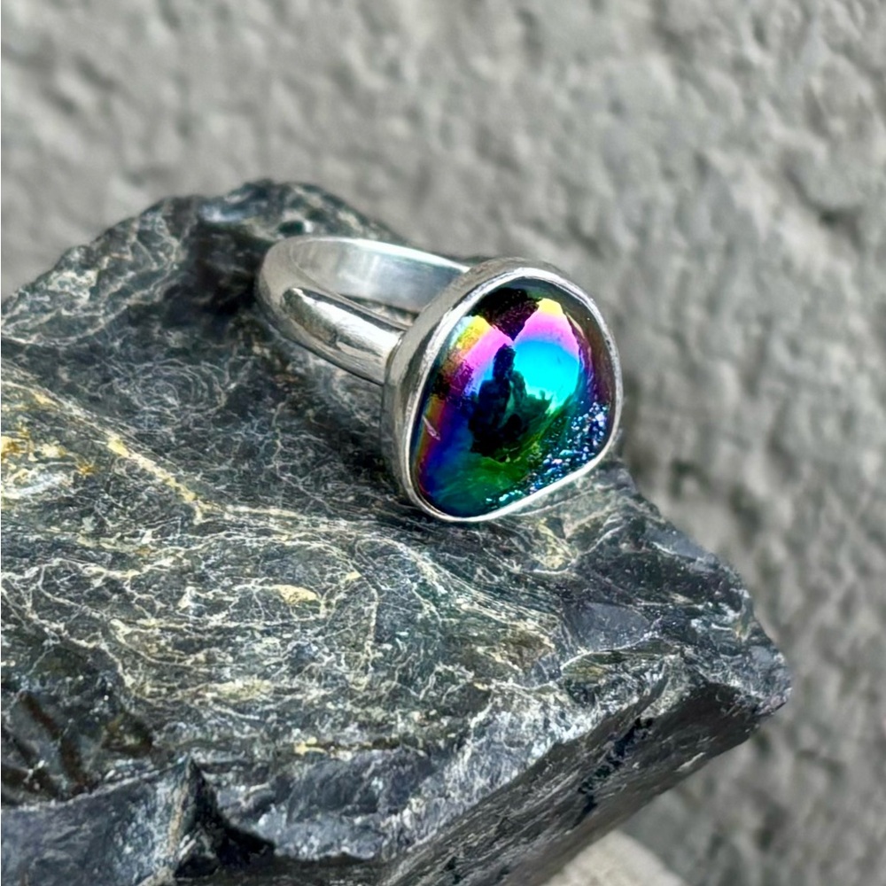 Titanium Aura Druzy Ring - Picture 6 of 15
